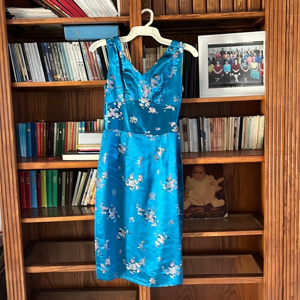 Teal blue size 4